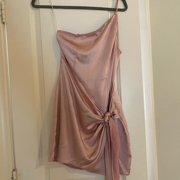 Lovers + Friends silk mini dress with tie, size XS! Worn once. - Picture 3 of 5